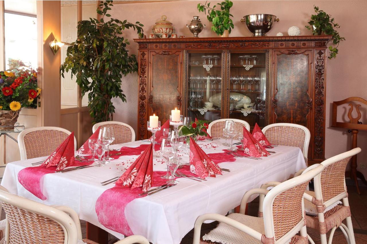 Hotel Schinderhannes Вайскирхен Екстериор снимка