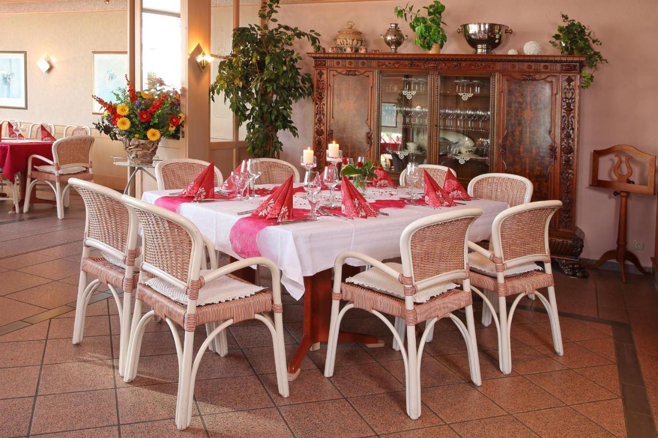 Hotel Schinderhannes Вайскирхен Екстериор снимка